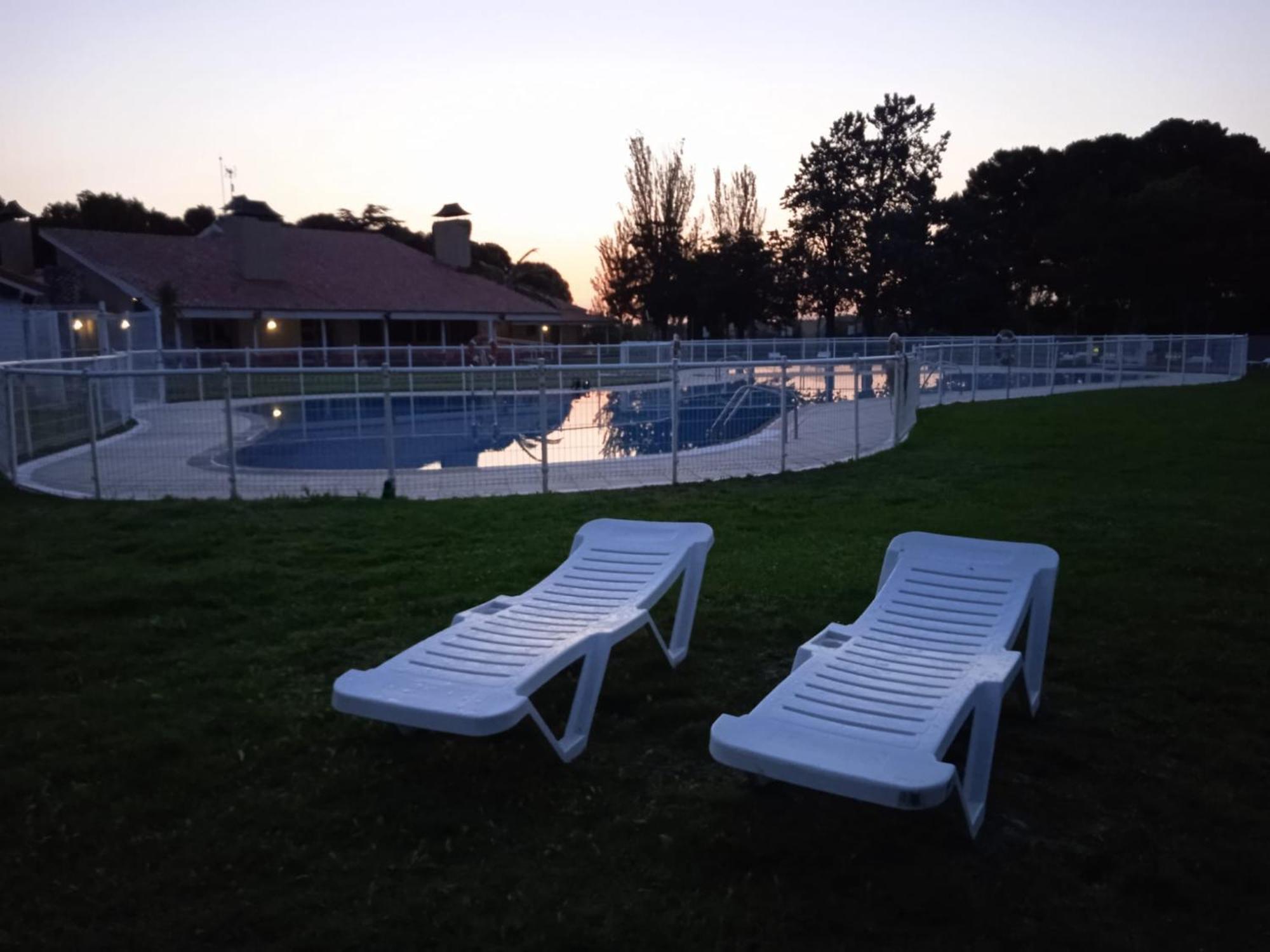 Albergue Zaragoza Camping Екстер'єр фото