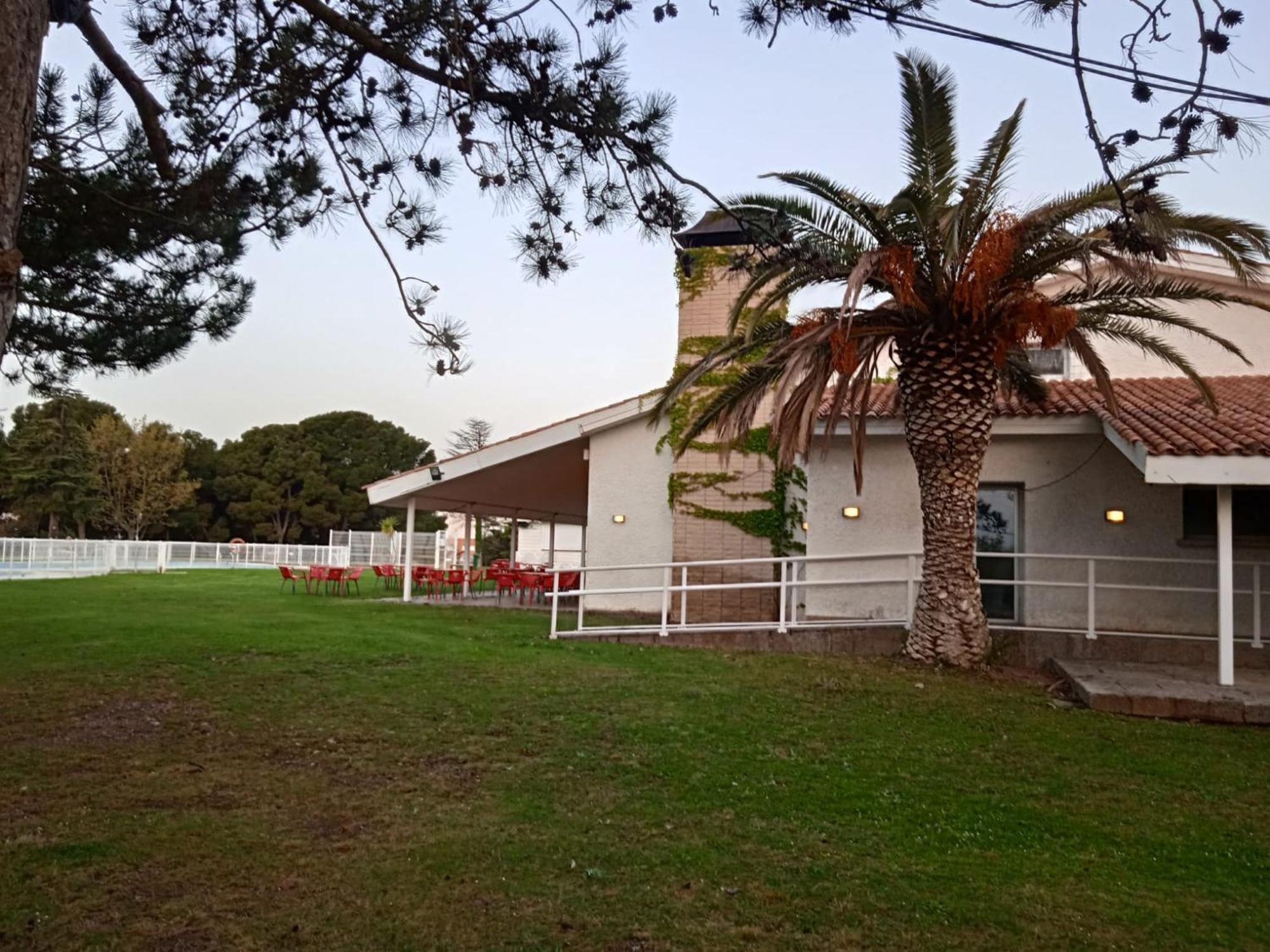 Albergue Zaragoza Camping Екстер'єр фото