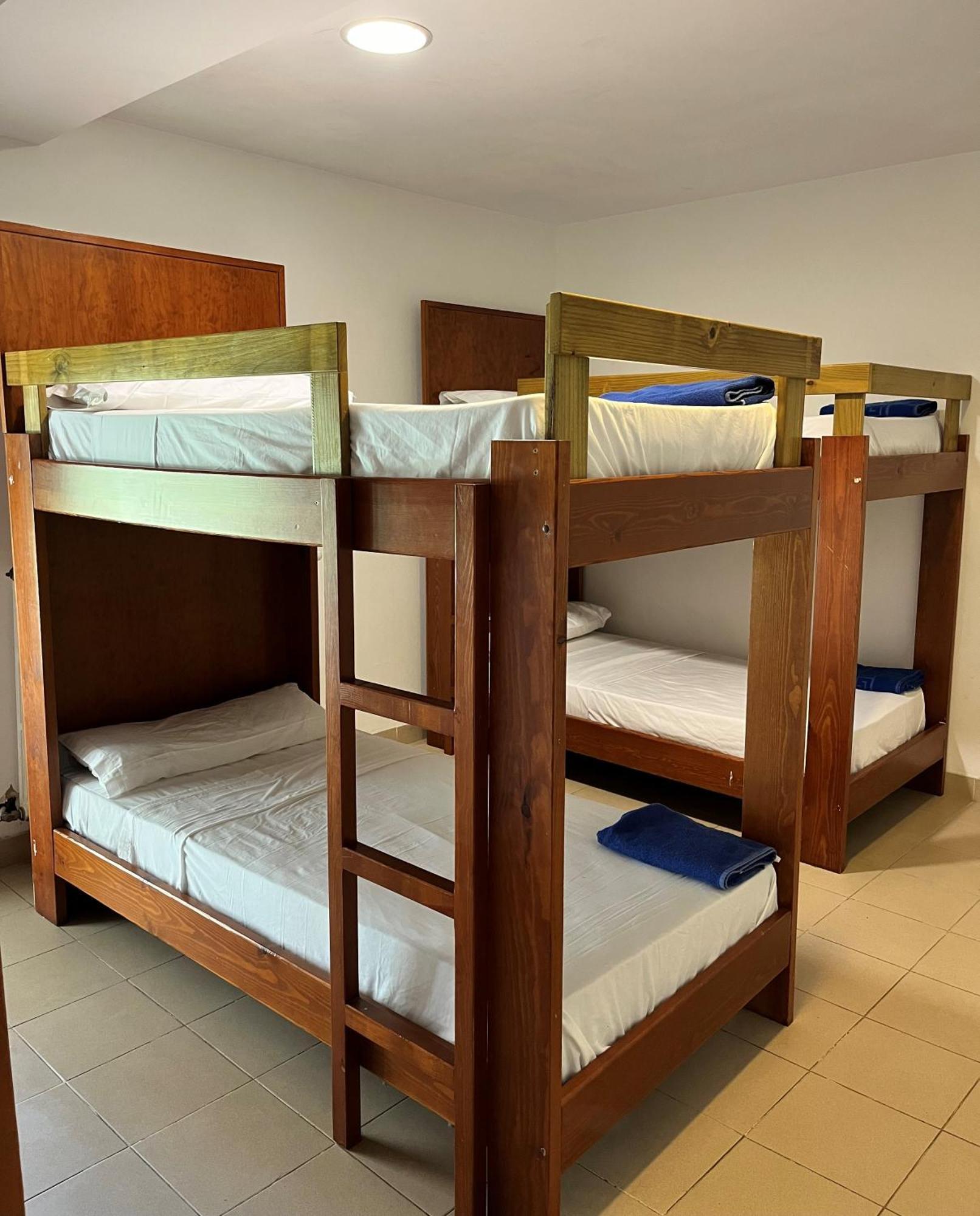 Albergue Zaragoza Camping Екстер'єр фото